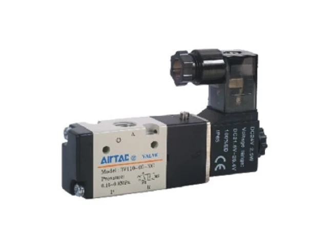 Распределитель с электроуправлением AirTAC 3V110-06A