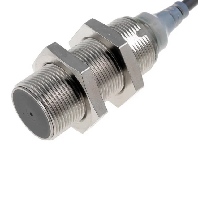 Датчик индуктивный Omron E2A-M18KS08-WP-B1 10M