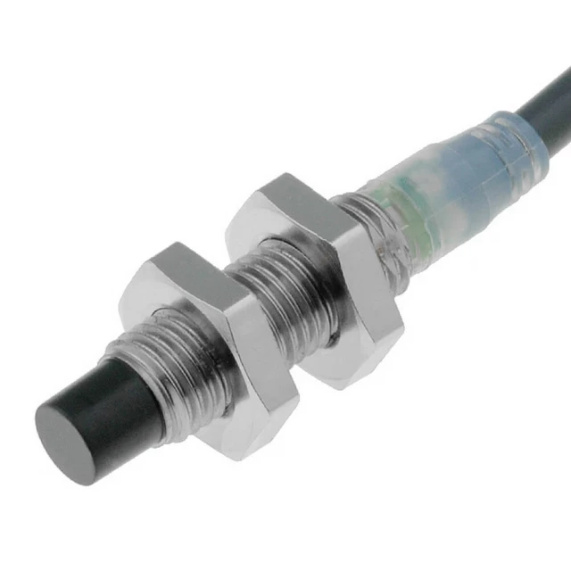 Датчик индуктивный Omron E2A-S08KN04-WP-D1 2M