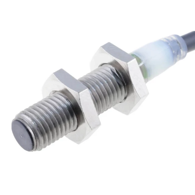 Датчик индуктивный Omron E2A-S08KS02-WP-B1 2M