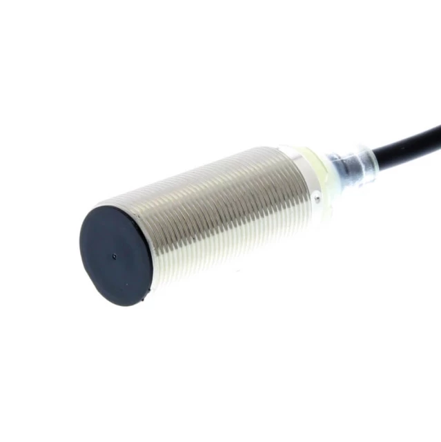 Датчик индуктивный Omron E2B-M18KS05-WP-B1 2M
