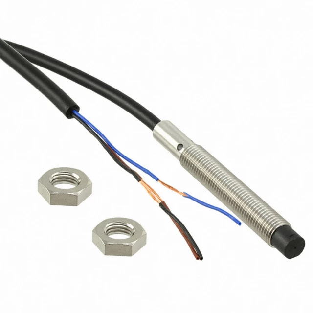 Датчик индуктивный Omron E2B-S08LN04-WP-B1 2M
