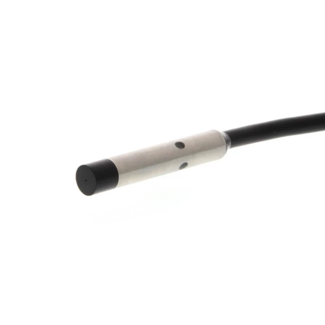 Датчик индуктивный неэкранированный Omron E2E-C06N04-WC-B1 2M