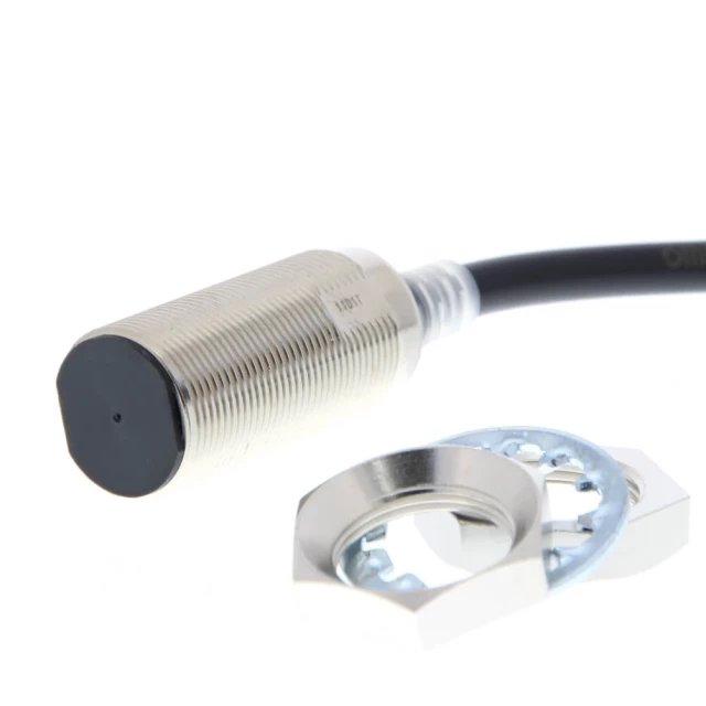 Датчик индуктивный Omron E2E-X11D218 5M