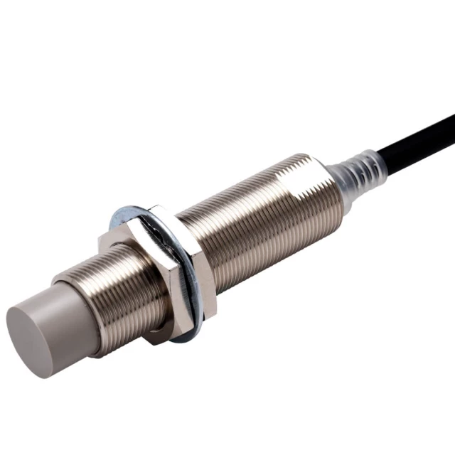 Датчик индуктивный Omron E2E-X16MC2L18 2M