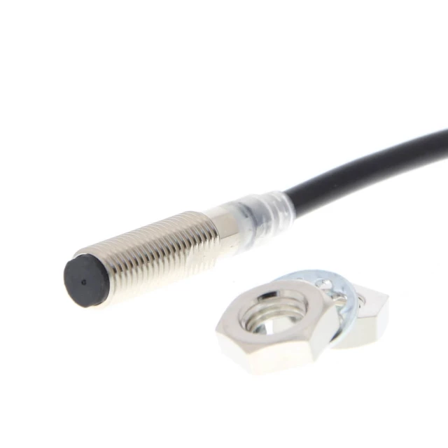 Датчик индуктивный Omron E2E-X3B1T8-R 2M