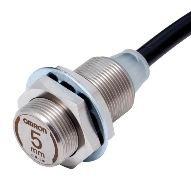 Датчик индуктивный Omron E2EW-X5C118 2M