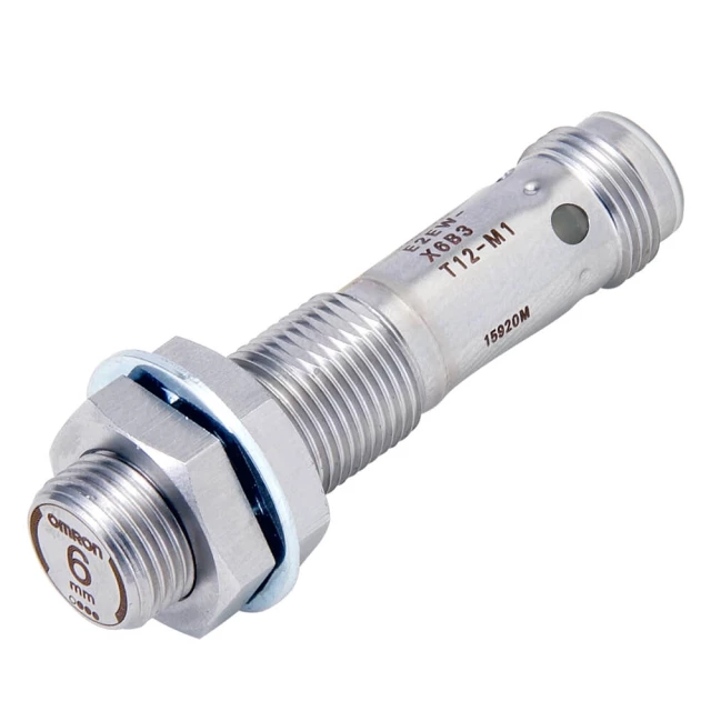 Датчик индуктивный цельнометаллический Omron E2EW-X6B1T12-M1