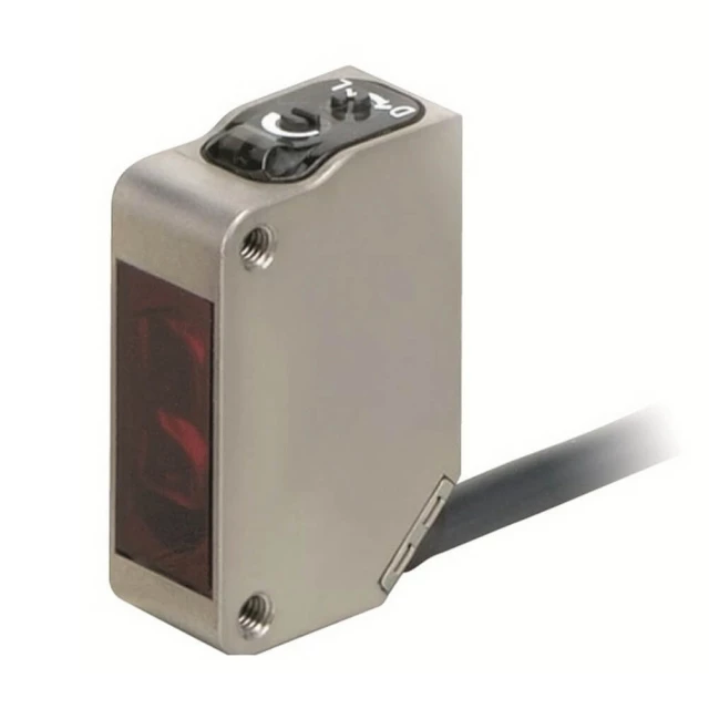 Датчик фотоэлектрический Omron E3ZM-D82 5M