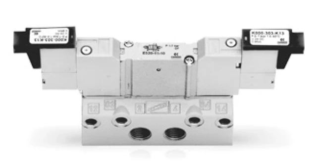Распределитель электропневматический Camozzi E520-11-10-K11