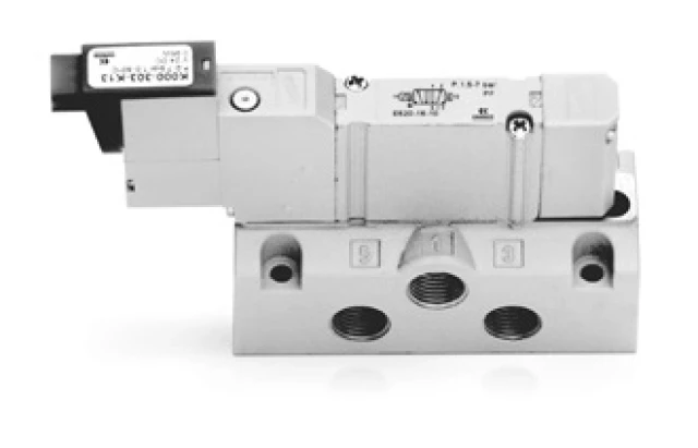 Распределитель электропневматический Camozzi E520-16-10-K3